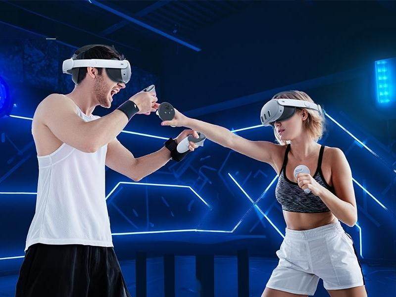 Top 10 Multiplayer Meta Quest Games To Play With Friends - MaeckerVR